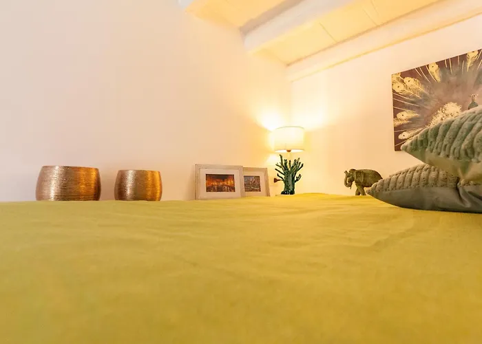 Spanish Steps Splendid Apartment